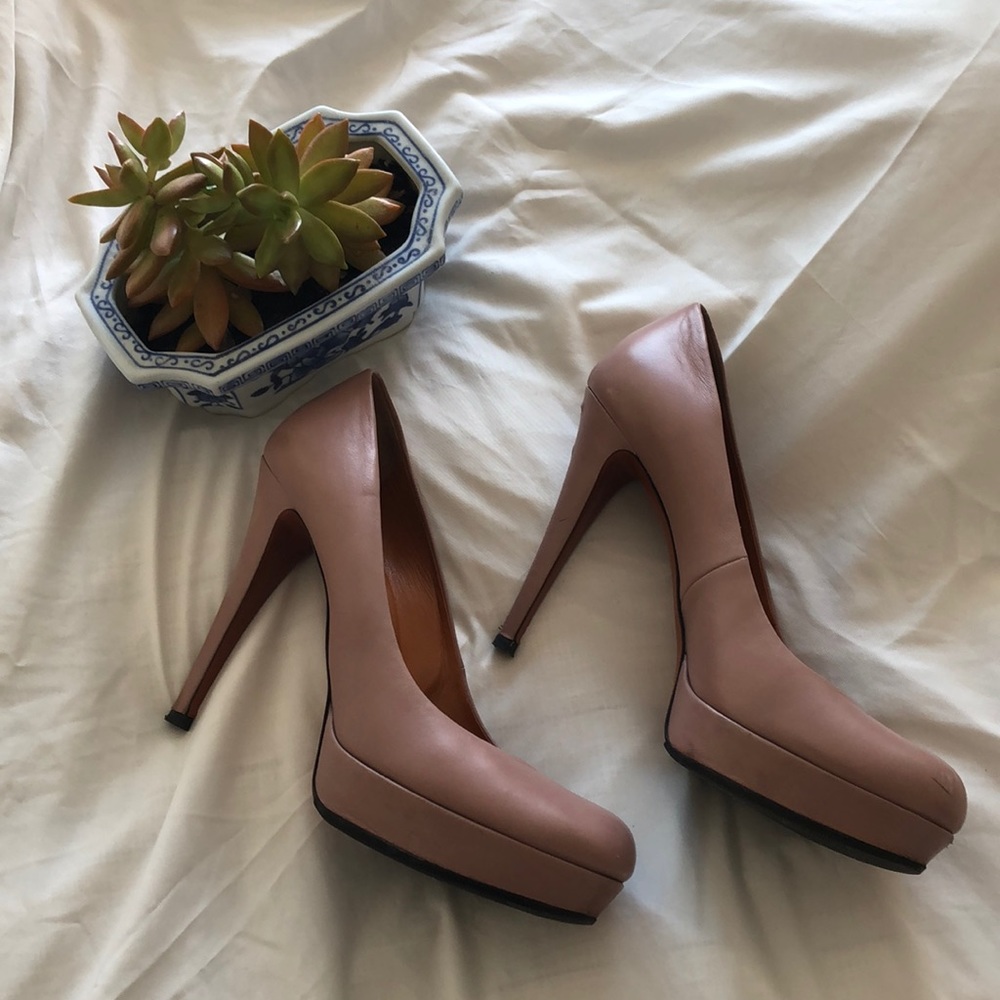 Gucci heels